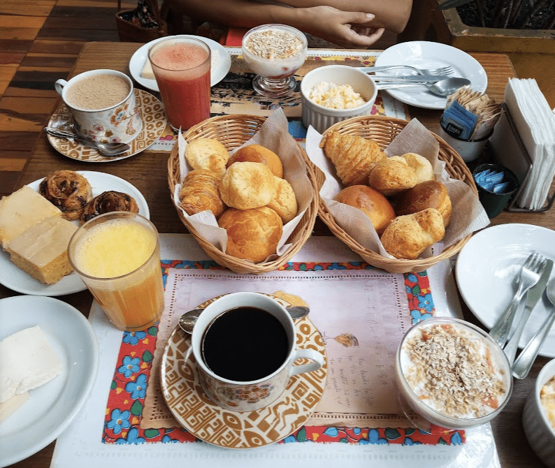 cafe da manha Da Casa da Táta